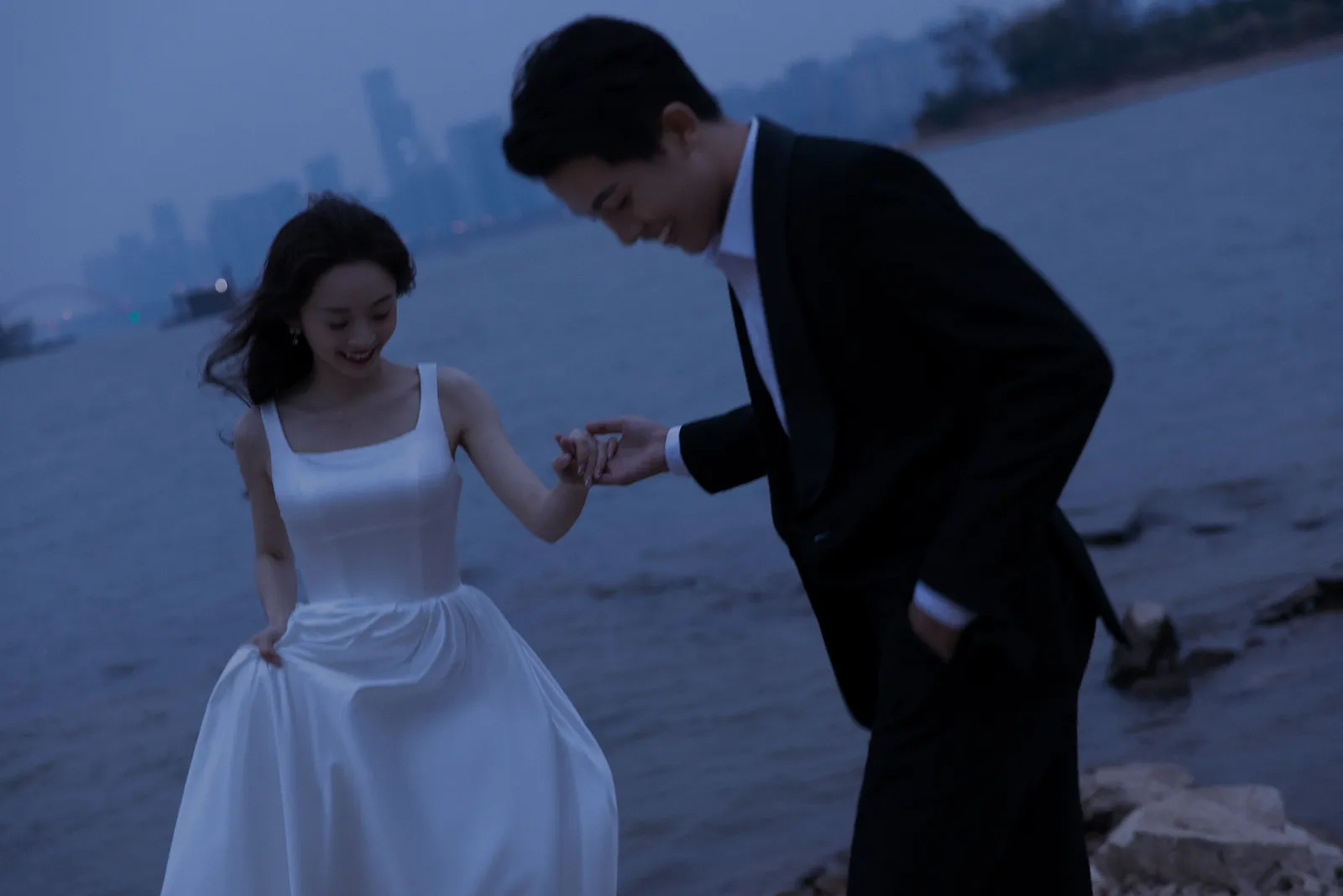 夜景、建筑空间、情绪氛围｜2023年作品完整作品，夜景、建筑空间，展开第4幅，进部摄影创作作品