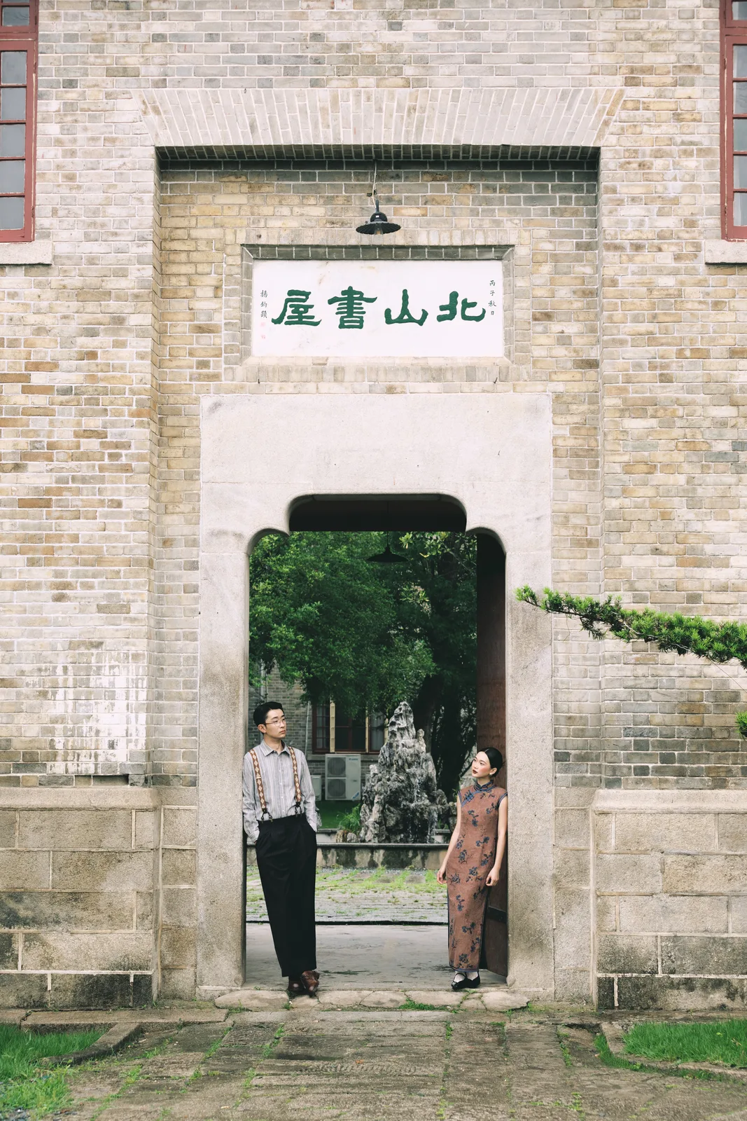 进部摄影创作样片，湖边的黑白一页，第5张