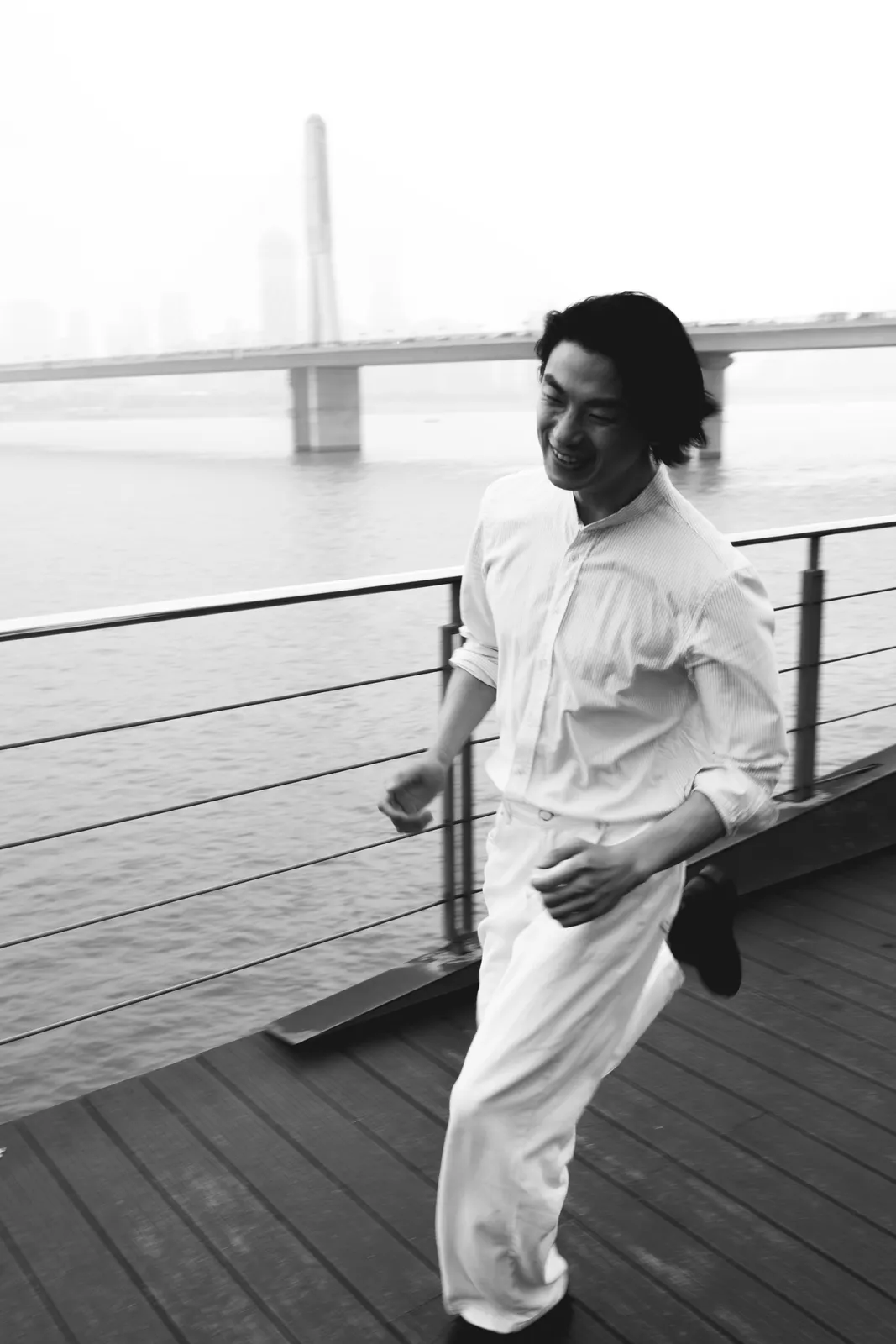 街拍、黑白、纪实｜2024年6月完整作品，街拍、黑白，组图结尾第12幅，进部摄影创作作品