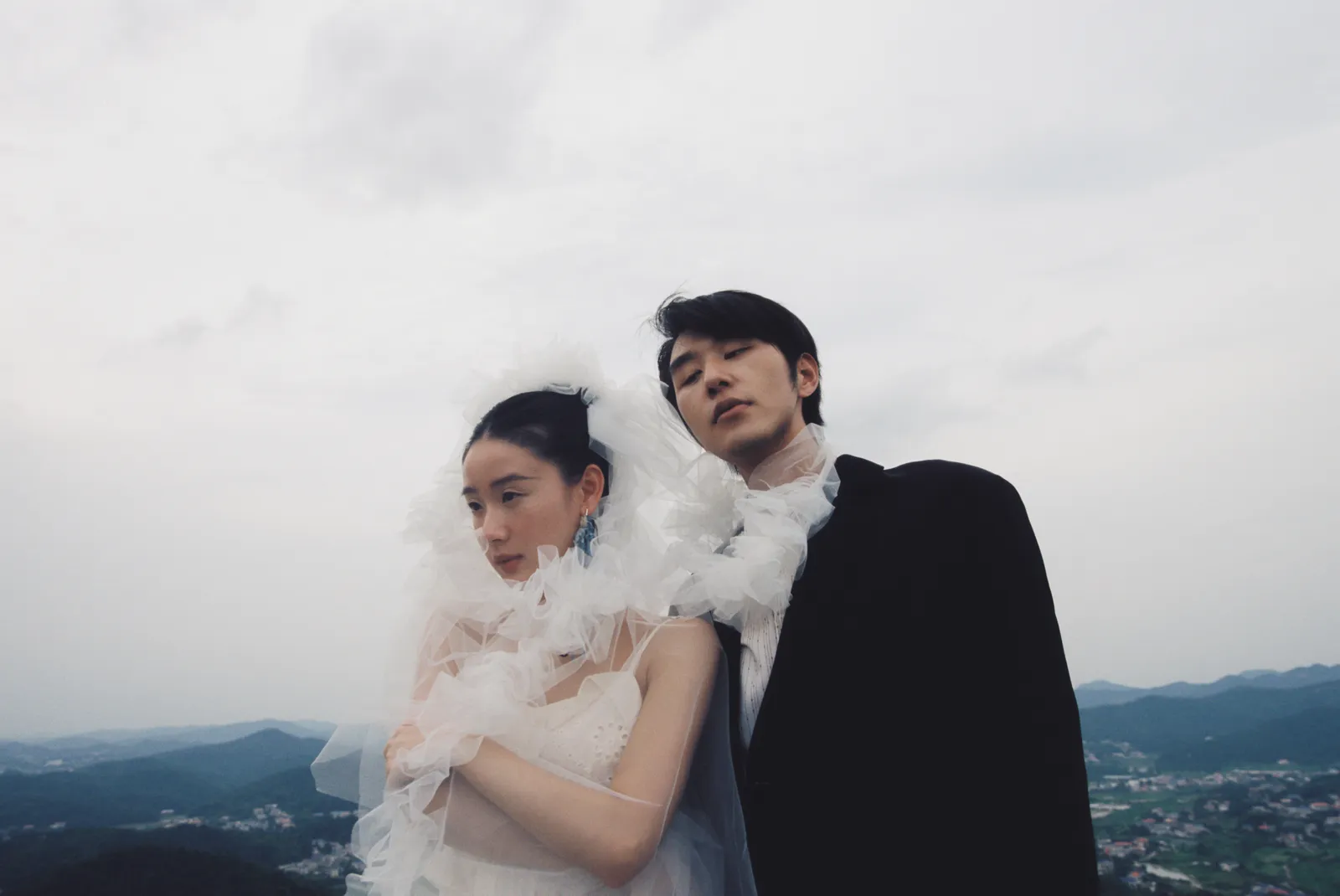 夜景、电影感、情绪氛围｜2024年7月完整作品，夜景、电影感，组图开场第1幅，进部摄影创作作品