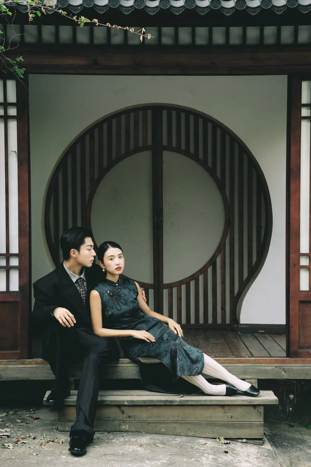 进部摄影创作样片，暗调室内与黑色旗袍，第10张
