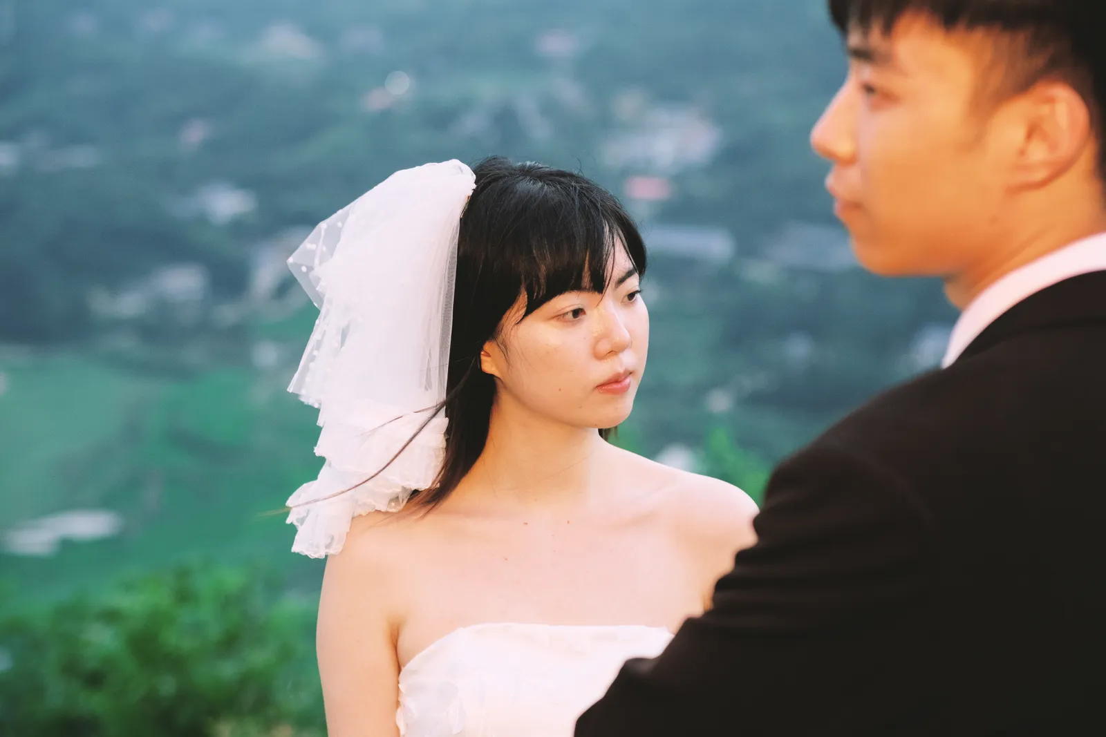 草坪、电影感、主纱｜2024年8月完整作品，草坪、电影感，收束第11幅，进部摄影创作作品