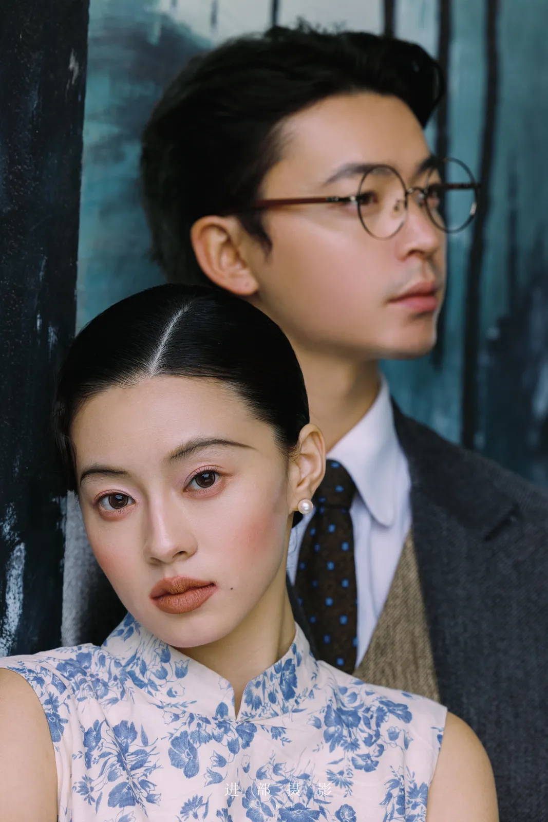 进部摄影创作样片，绿墙之外是湖边，第10张