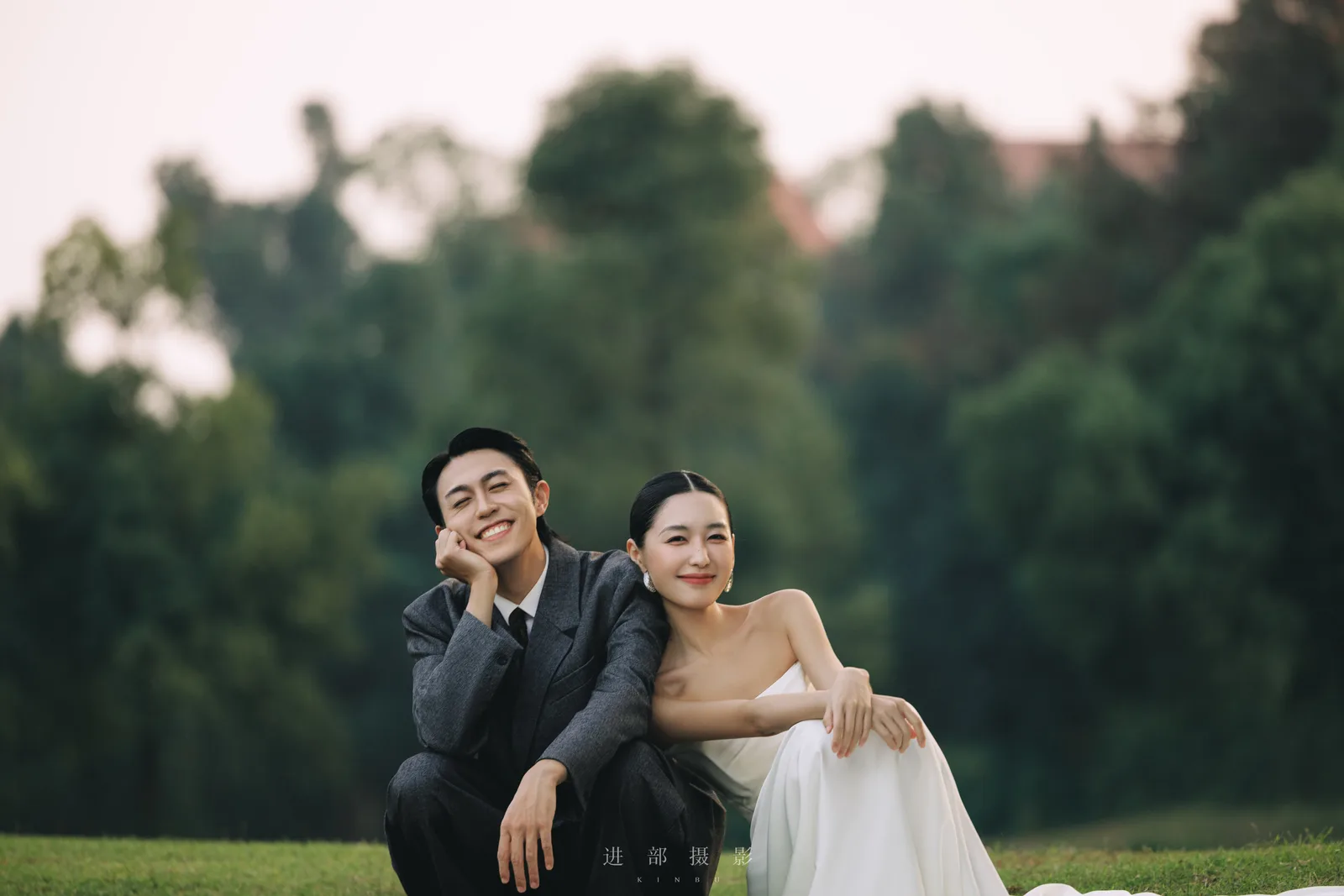 进部摄影创作样片，草地上的一片黄花，第4张