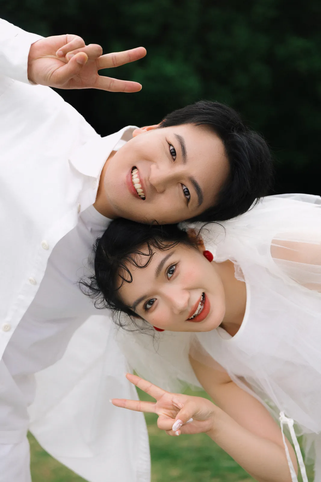 草坪、森系、双人互动｜2025年作品完整作品，草坪、森系，前段第3幅，进部摄影创作作品