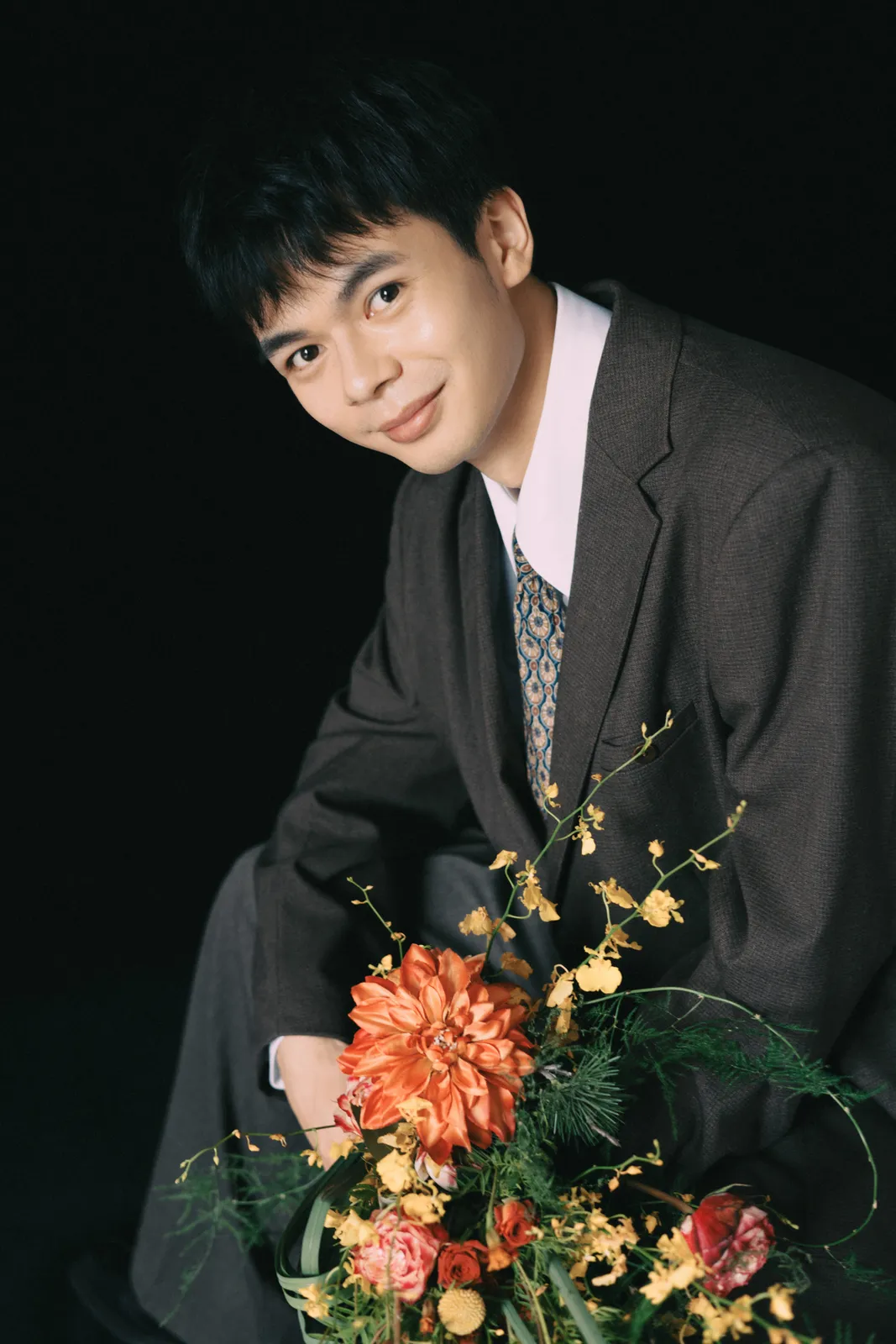 主纱、妆造突出、室内｜2025年作品完整作品，主纱、妆造突出，中段第7幅，进部摄影创作作品