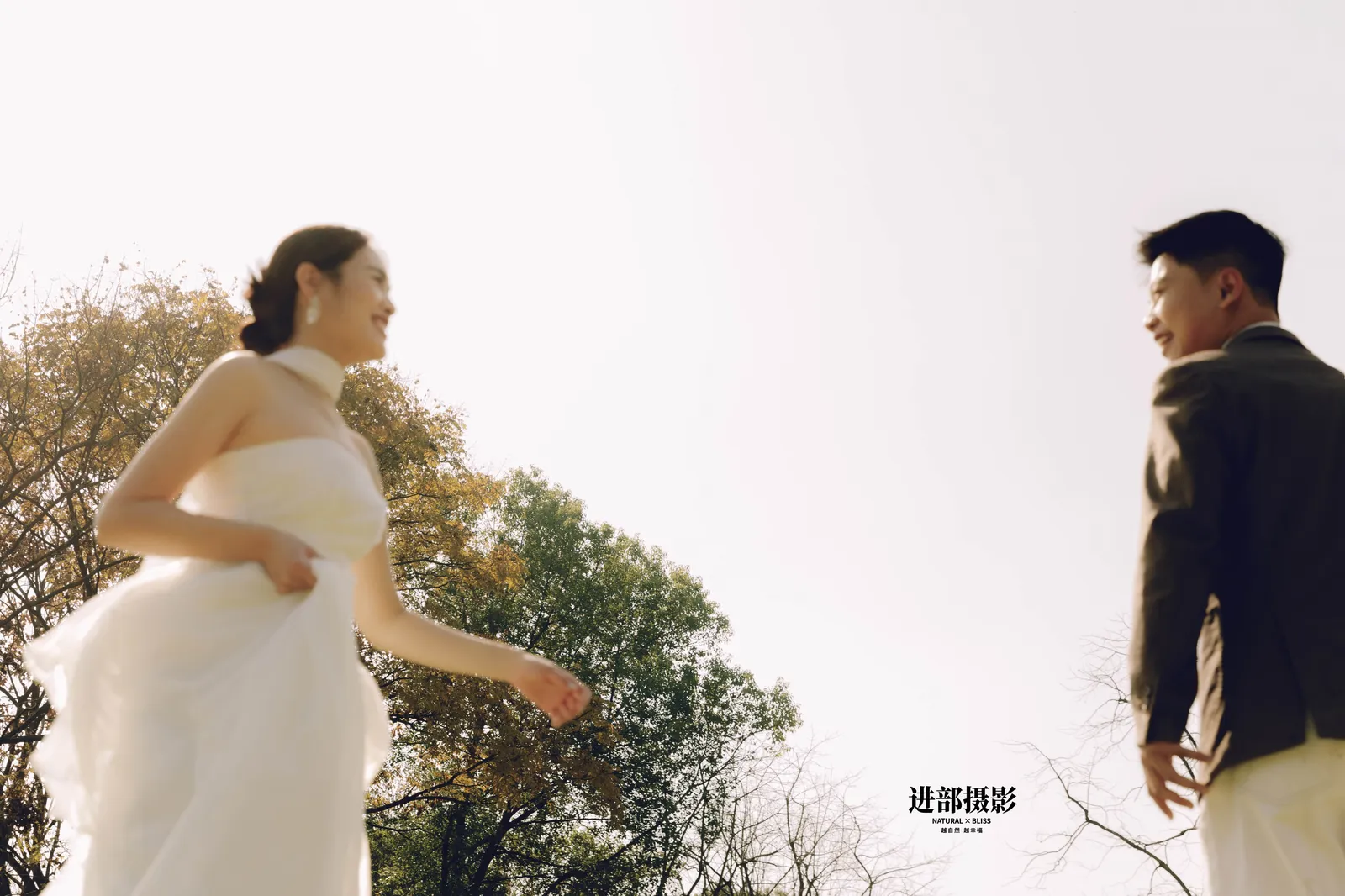 湖边、电影感、双人互动｜2025年作品完整作品，湖边、电影感，收束第11幅，进部摄影创作作品