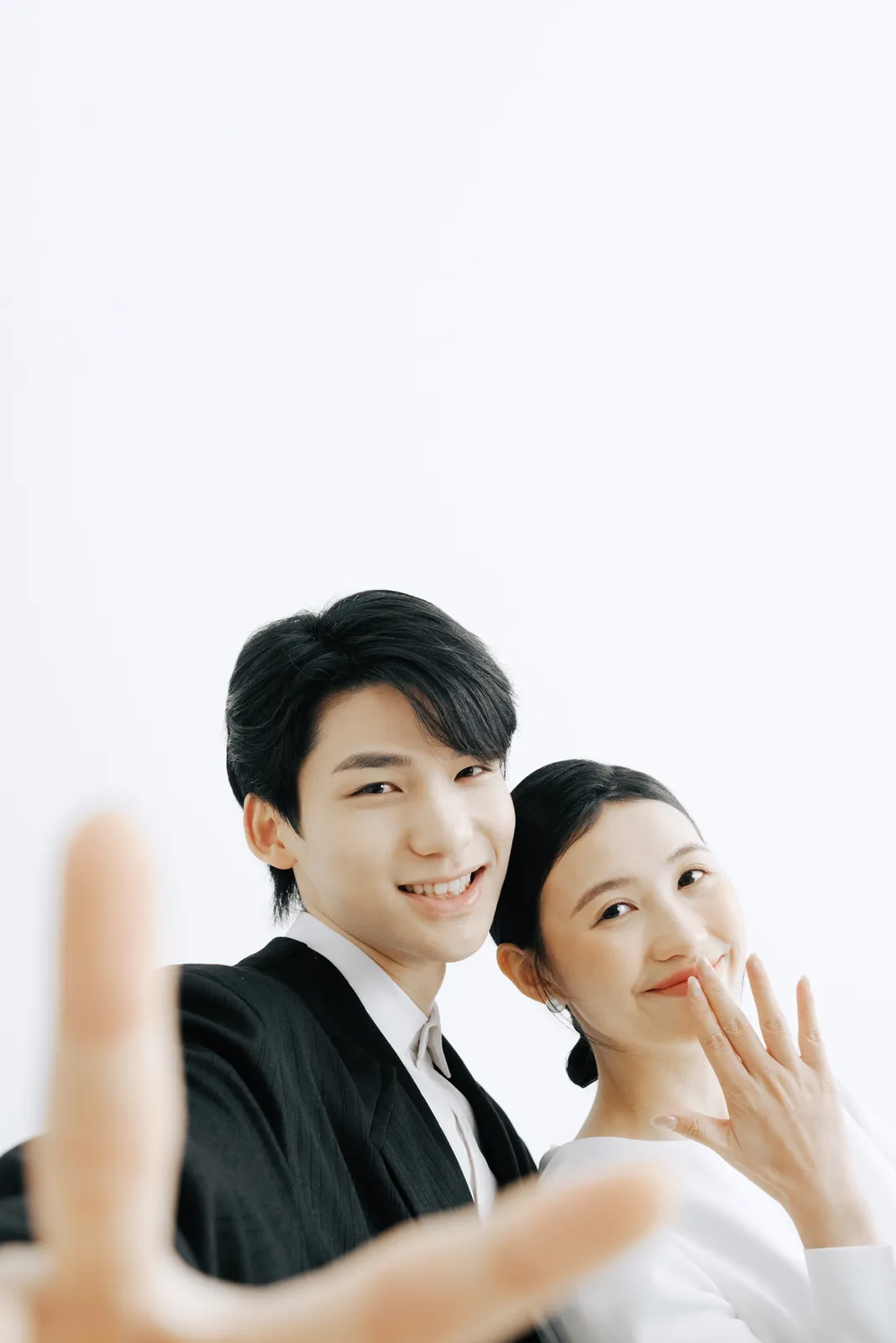 进部摄影创作样片，白色房间里的黑白肖像，第11张