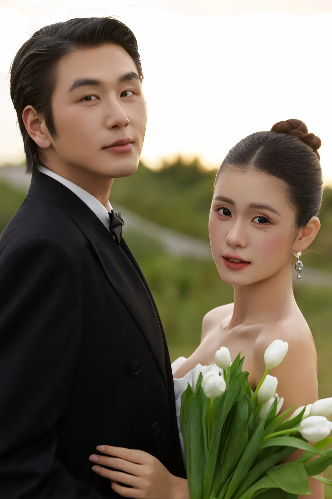 电影感、草坪、光影｜2025年8月完整作品，电影感、草坪，前段第3幅，进部摄影创作作品