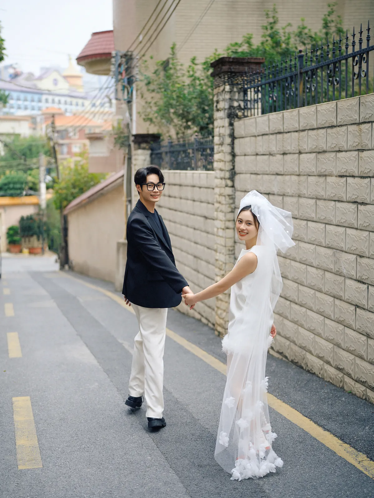 街拍、室内、双人互动｜2026年作品完整作品，街拍、室内，后段第10幅，进部摄影创作作品